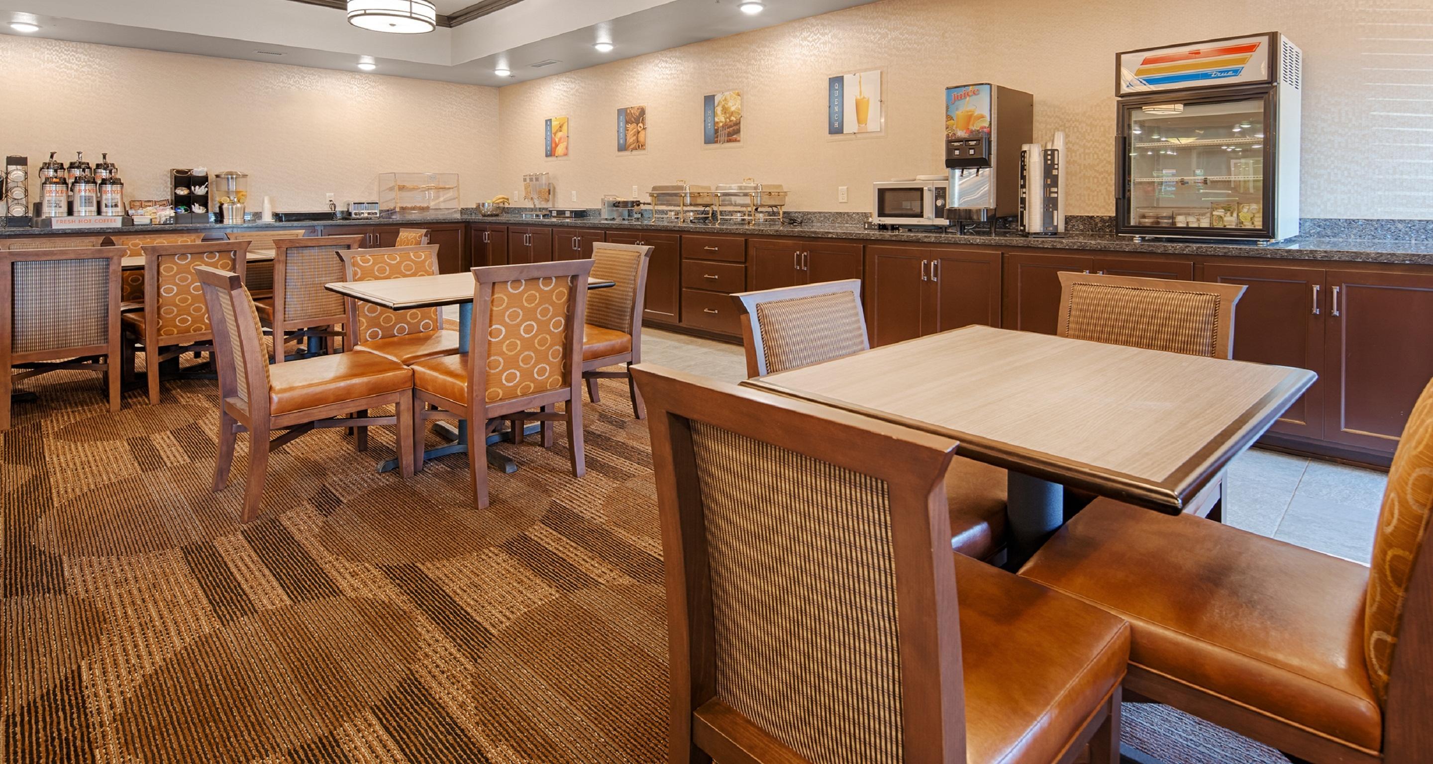 Best Western Plus Casper Inn & Suites Exterior photo