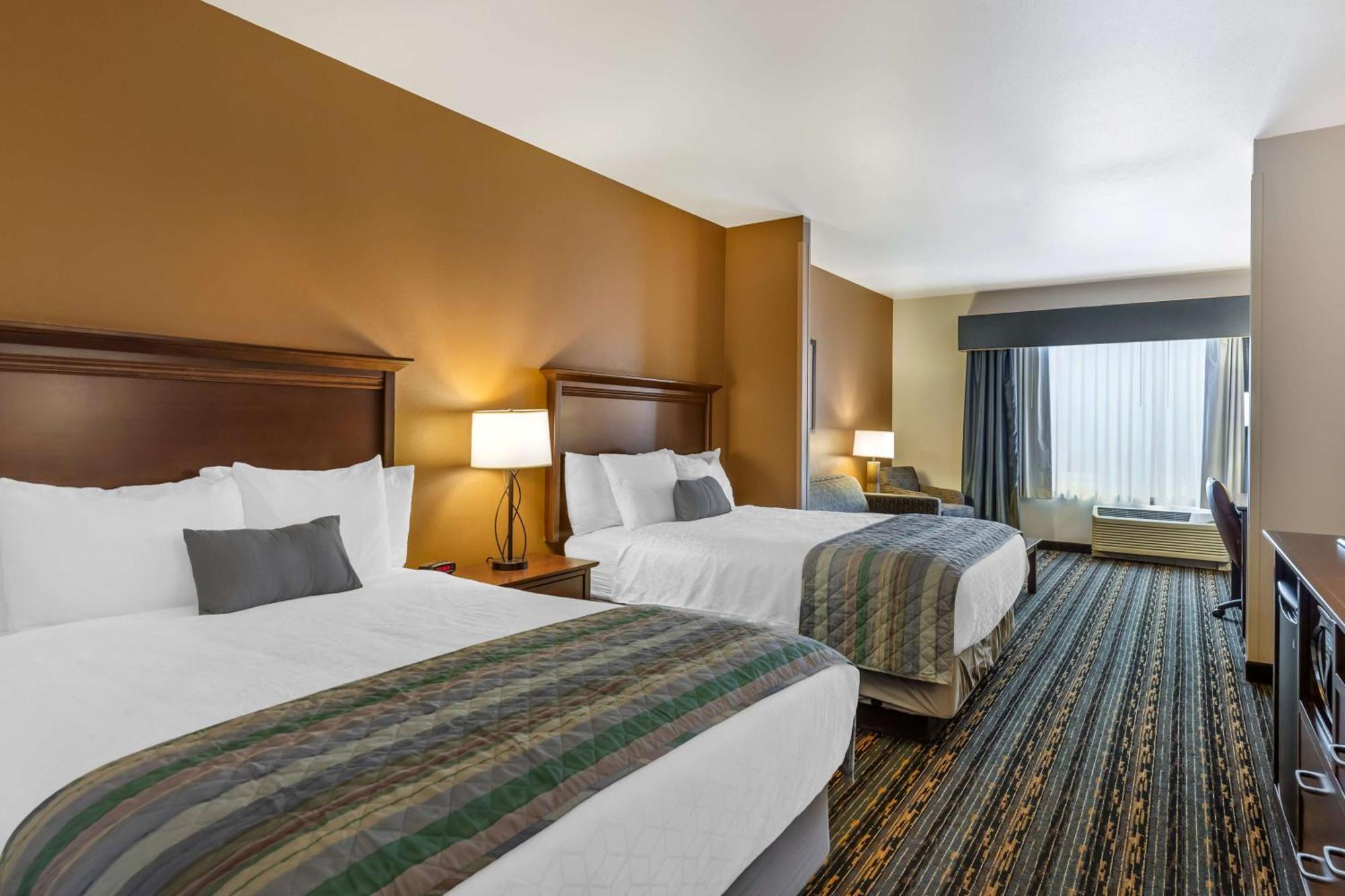 Best Western Plus Casper Inn & Suites Exterior photo